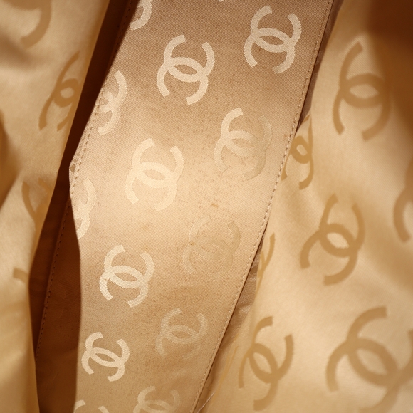 CHANEL Wildstich Leather Shoulder Bag - Picture 10 of 12